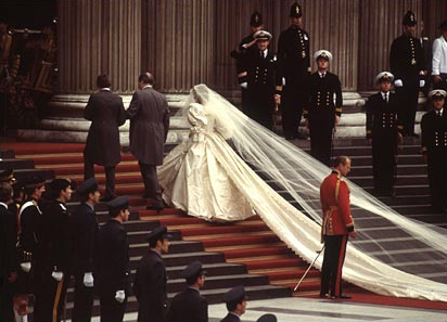 La plus longue robe de mariée du monde mariage diana charles