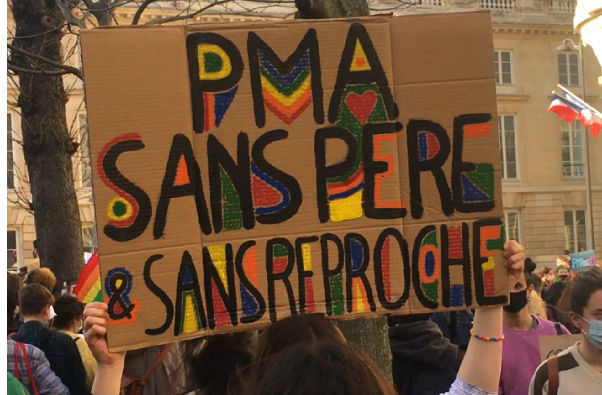 La PMA pour les couples lesbiens et les femmes célibataires est enfin ...