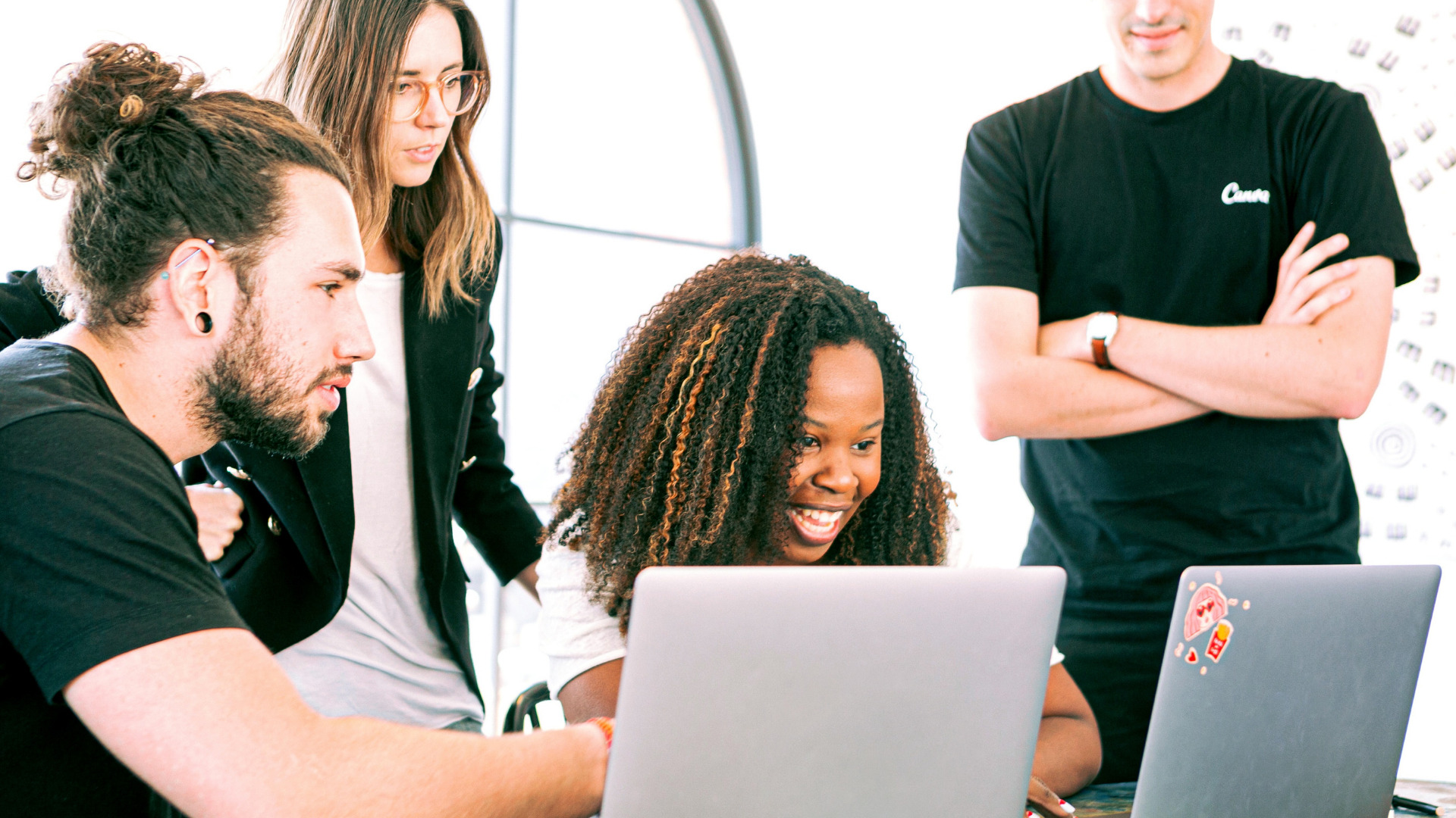 Jusqu’à 500€/mois pour les jeunes sans emploi ni formation le Contrat