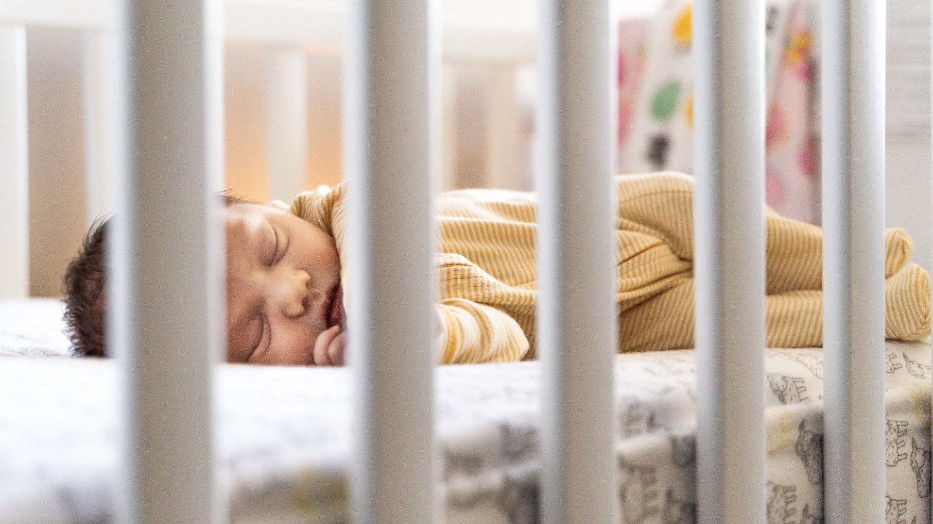 La tresse de lit pour les bébés : ok c’est joli, mais c’est un grand non