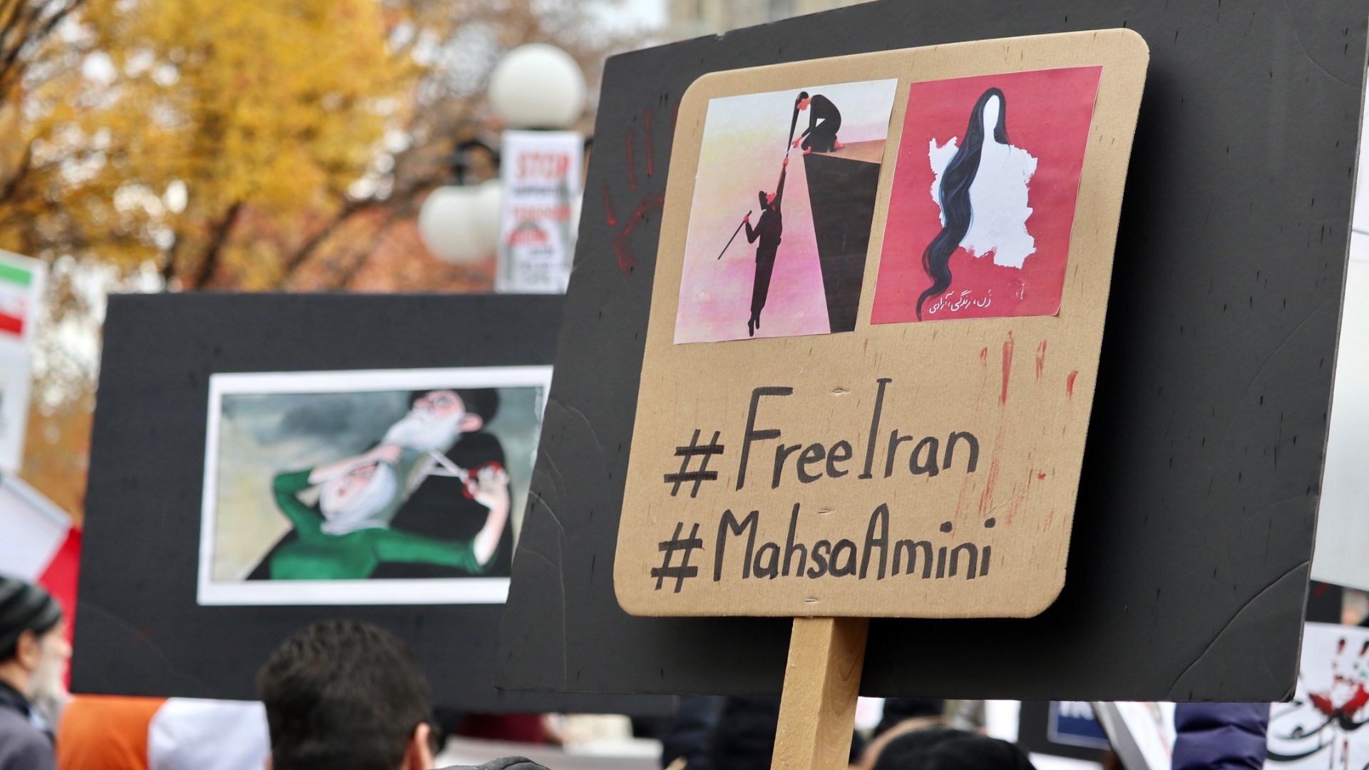 L’Iran annonce la fin de la police des mœurs, les activistes appellent à la prudence
