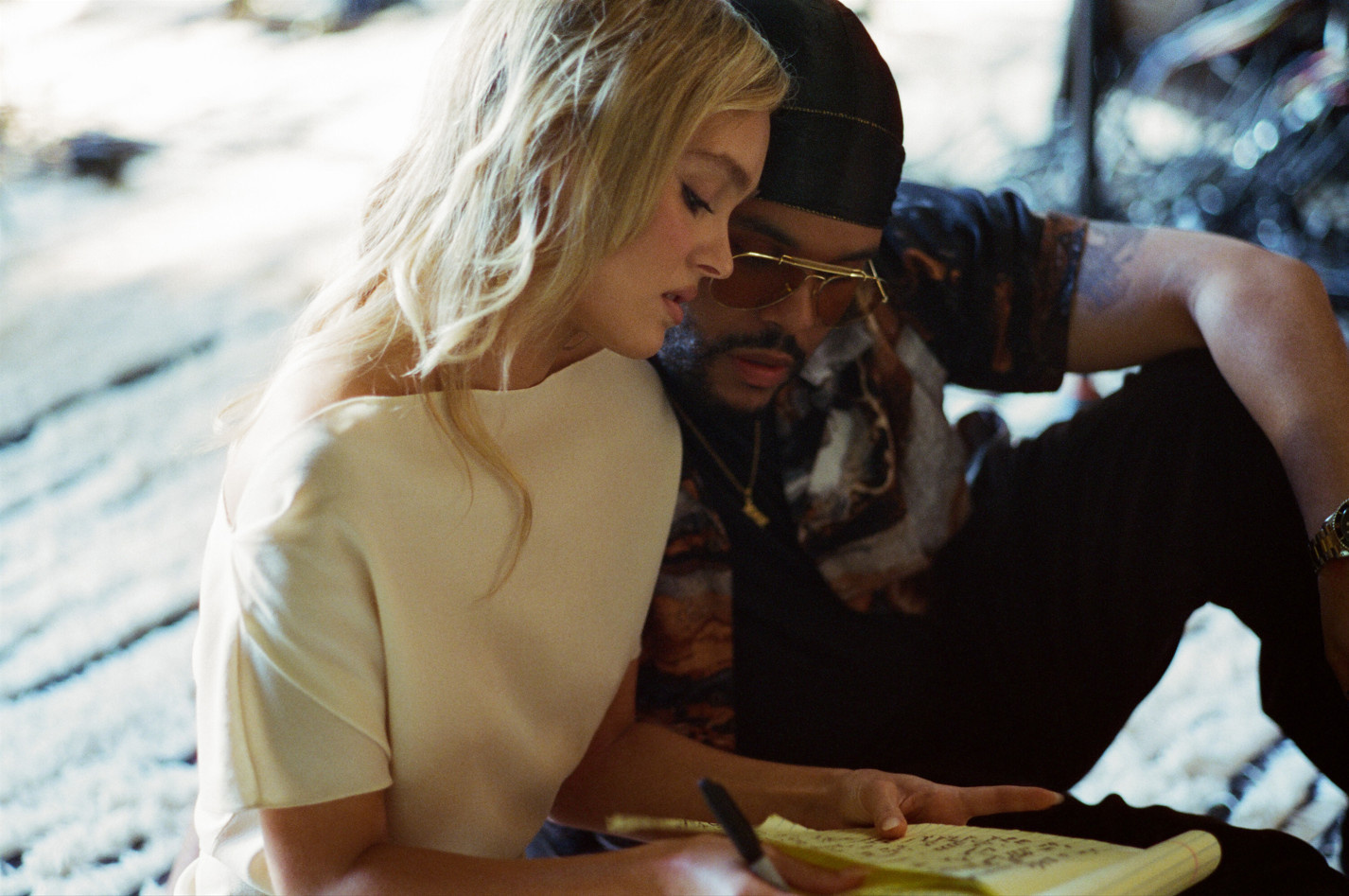 Lily-Rose Depp et The Weeknd en couple toxique dans le nouveau trailer de The Idol